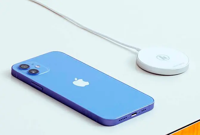 Încărcare wireless iPhone: iPhone cu încărcător inducție